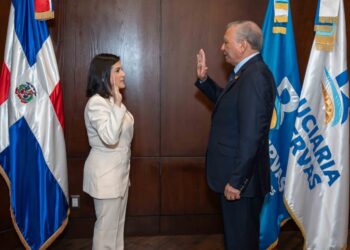 Designan a Angelina Biviana Riveiro como vicepresidenta ejecutiva de Fiduciaria Reservas