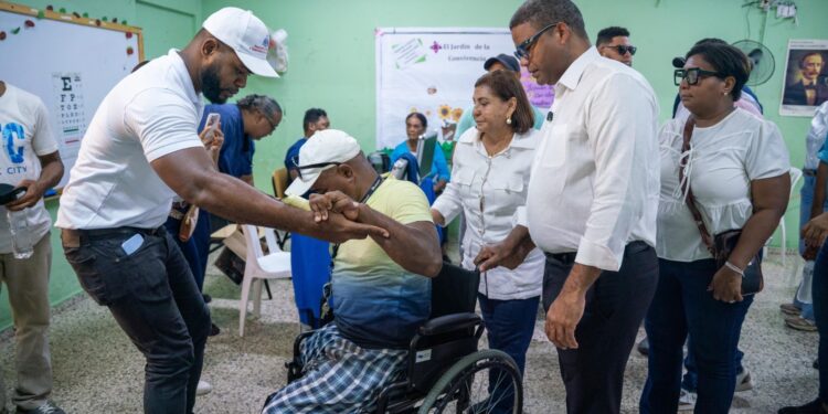 Robert Polanco resalta impacto de las jornadas sociales con más de 1,500 pensiones solidarias gestionadas