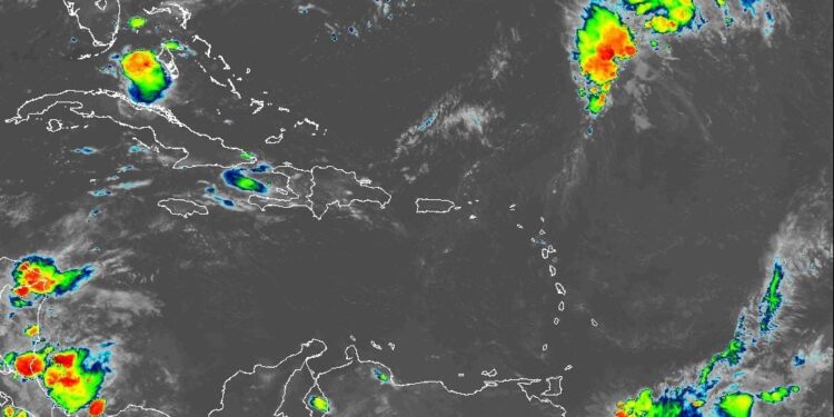 Indomet: Aproximación de onda tropical provocará aguaceros y tronadas la tarde de este martes
