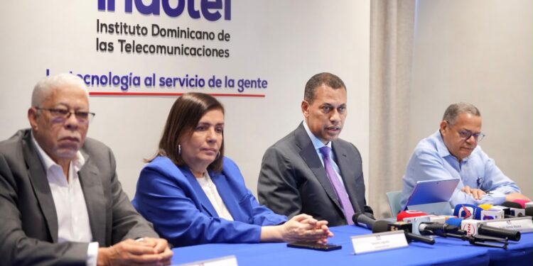 Indotel adjudica a Viettel y Claro Dominicana bloques de frecuencias del espectro radioeléctrico