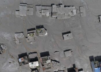 Cómo el desprendimiento de un glaciar pudo provocar el desastre en Nepal y el Tíbet