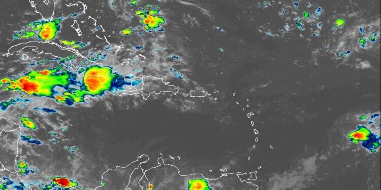 Indomet prevé aguaceros y tormentas eléctricas durante la tarde en provincias del interior este sábado