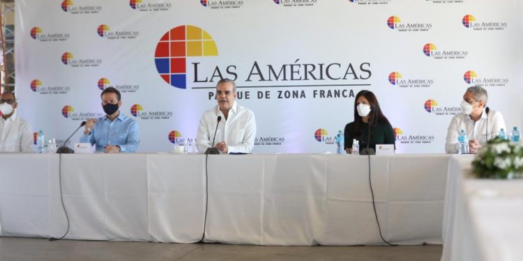 Presidente Abinader respalda proyectos de expansión Zona Franca Las Américas.