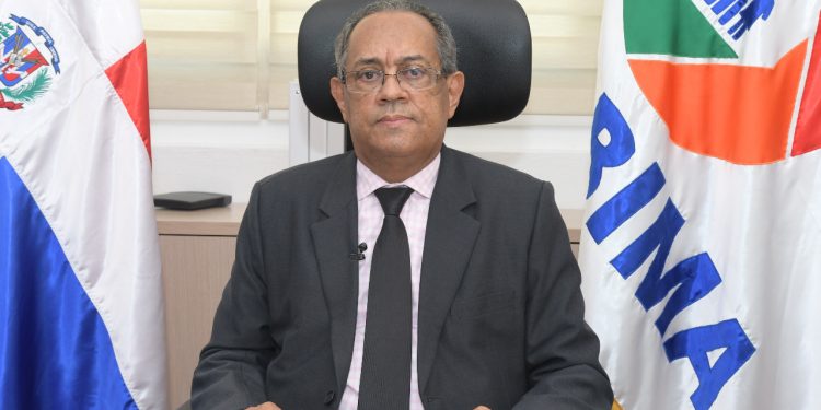 Inabima emplaza aseguradora a entregar retenciones a maestros pensionados