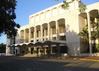 Teatro Nacional desarrollará programa de capacitación para su personal