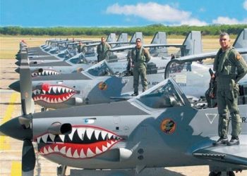 Envían a juicio de fondo a exministro Peña Antonio y otros involucrados en compra de Super Tucano