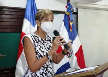 A tres años del 2024, senadora lanza primer discurso reeleccionista
