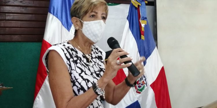 A tres años del 2024, senadora lanza primer discurso reeleccionista