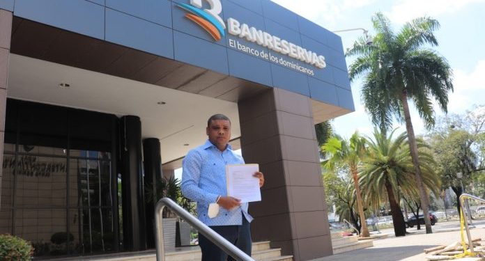 Periodista Ramón Raposo solicita sucursal del Banco de Reservas en Guaricano