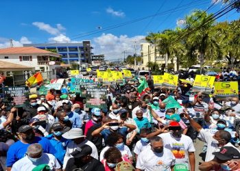 Realizan marcha en rechazo a la Barrick Gold en Monte Plata
