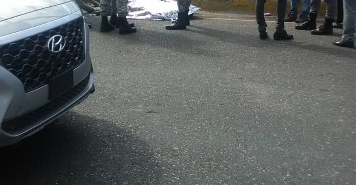 Encuentran un hombre muerto en la avenida 25 de febrero, Villa Duarte