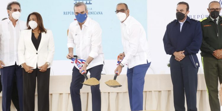 Presidente Abinader da primer palazo ampliación avenida Ecológica en SDE