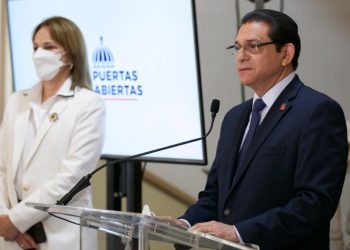 El ministro de Salud afirmó que el país transita camino a la normalidad tras inicio de VacúnateRD