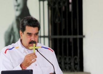 «Petróleo por vacunas», la propuesta de Maduro para que llegue el tratamiento a Venezuela