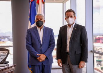 OMSA e Industria y Comercio estudian posibilidad implementar corredores con autobuses a gas natural