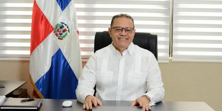 Inabie invertirá 10 mil millones de pesos en leche y néctares para el próximo año escolar