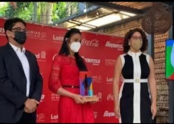 Periodista de Acento MeryAnn Escolástico gana primer lugar concurso ‘Historias de Reciclaje’