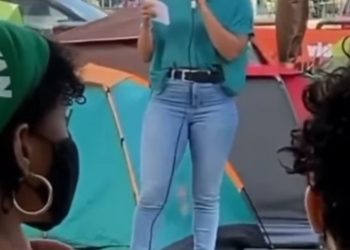 Vídeo | Feminista: “Nosotras no necesitamos de Dios para criar a nuestros hijos”&nbsp;