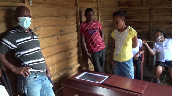 Encuentran hombre muerto en galería de una vivienda en Don Juan