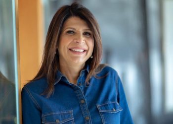 Diputada Lourdes Aybar abandona el PLD