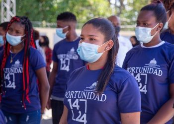 Escuelas Vocacionales de FF. AA. y P. N. acogen programa “Oportunidad 14-24”