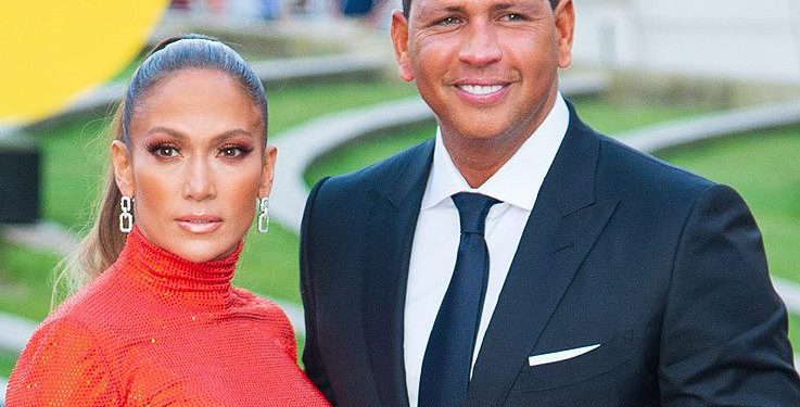 Alex Rodríguez y Jennifer López son captados besándose en La Romana