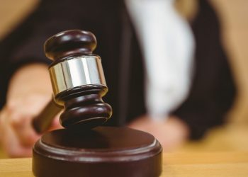 Condenan a 30 años de prisión a dos que ahogaron a una joven durante asalto en el malecón de SPM