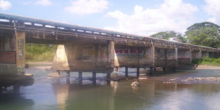 Hallan hombre muerto flotando en las aguas del Río Yuna