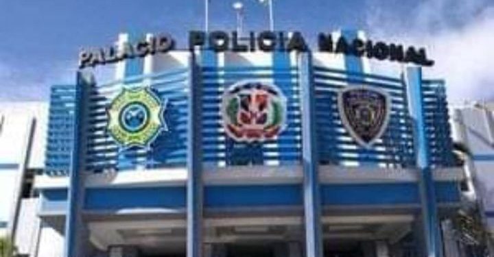 Presidente Abinader pone en retiro 350 oficiales de la Policía Nacional