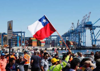 Sindicatos chilenos se declaran en huelga hasta que Piñera revierta ‘freno’ al tercer retiro de las AFP