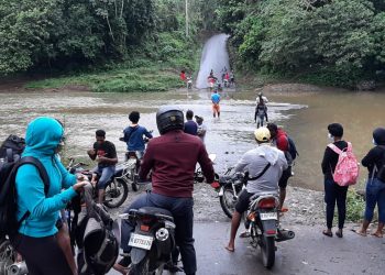 Solicitan construcción de un puente en Mamá Tingó, Yamasá