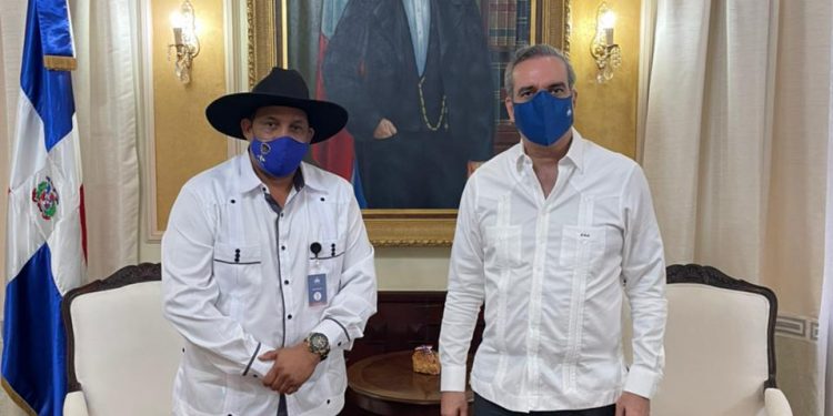 Presidente  Abinader y Alcalde de Dajabón abordan tema de desarrollo fronterizo