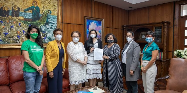 Procuradora asegura que el Ministerio Público investiga a fondo la intoxicación de manifestantes en el campamento de las tres causales