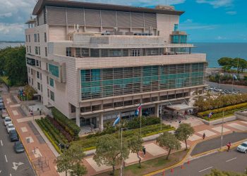 El Ministerio Público amplía equipo de fiscales que investiga muerte de esposos abatidos por una patrulla policial en Villa Altagracia