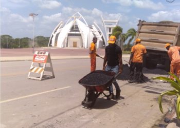 MOPC y alcaldía de Bayaguana realizan trabajos en conjunto