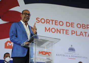 Obras Públicas sortea obras en Monte Plata y Sánchez Ramírez