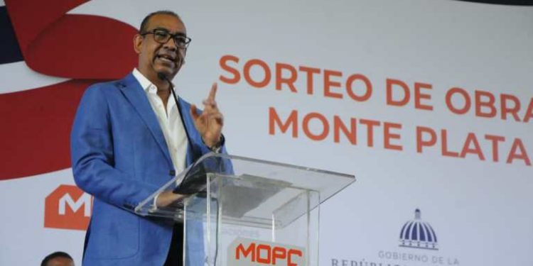Obras Públicas sortea obras en Monte Plata y Sánchez Ramírez