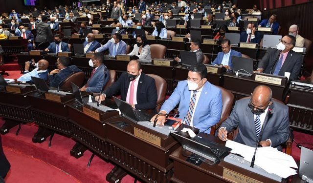 Aprueban préstamos por más de $ 50 millones de dólares para saneamiento de cañada