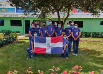 Estudiantes dominicanos ganan premio de la NASA