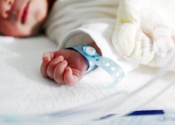 Da a luz niña violada y embarazada por la que Jompéame pidió ayuda