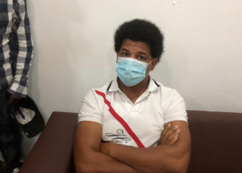 Se entrega a las autoridades hombre que vendió bebida adulterada en Bonao