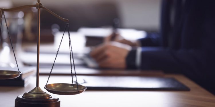 Tribunal aplaza para el miércoles el conocimiento de coerción a policías implicados en muerte de pareja en Villa Altagracia