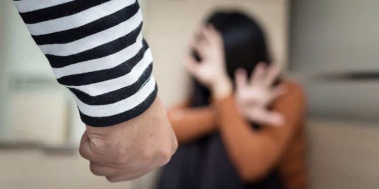 Presentarán medidas de coerción contra hombre que amenazó de muerte a dos hijas