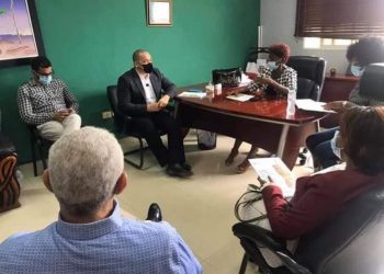 Alcaldesa de Monte Plata recibe comisión de REDSSAN