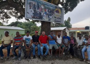 Dejan inaugurado mini parque en Penson, Peralvillo