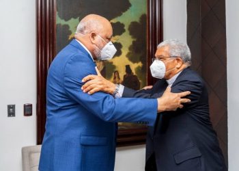 Ministro de Educación y arzobispo Ozoria se reúnen, hablan sobre valores en la educación y la recuperación moral de la República Dominicana