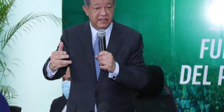 Leonel Fernández agotará agenda de tres días en Santiago; hará contacto con dirigentes y sectores sociales