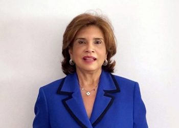 Renuncia viceministra de Salud Pública Ivelisse V. Acosta Reyes; designan sustituto