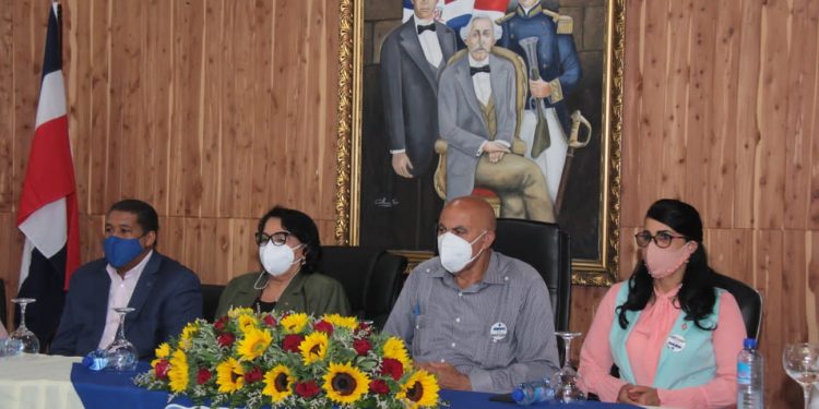 La rectora de la UASD dice se prepara para abrir extensión en Constanza