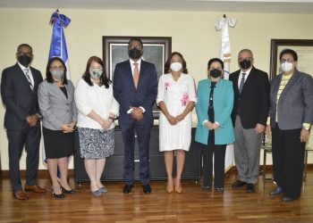 Cámara de Cuentas recibe visita de representante de USAID